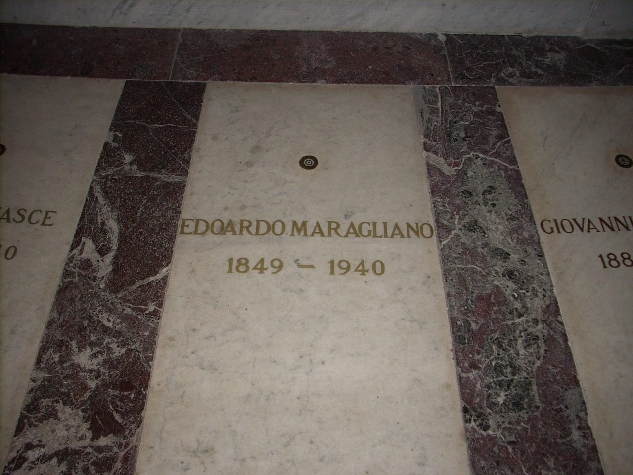 Edoardo%20Maragliano%20s%20tomb%2C%20Cimitero%20di%20Staglieno%2C%20Genoa%2C%20Italy%20-%2007.JPG
